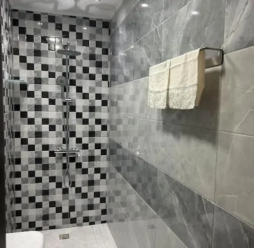 злато изглед море